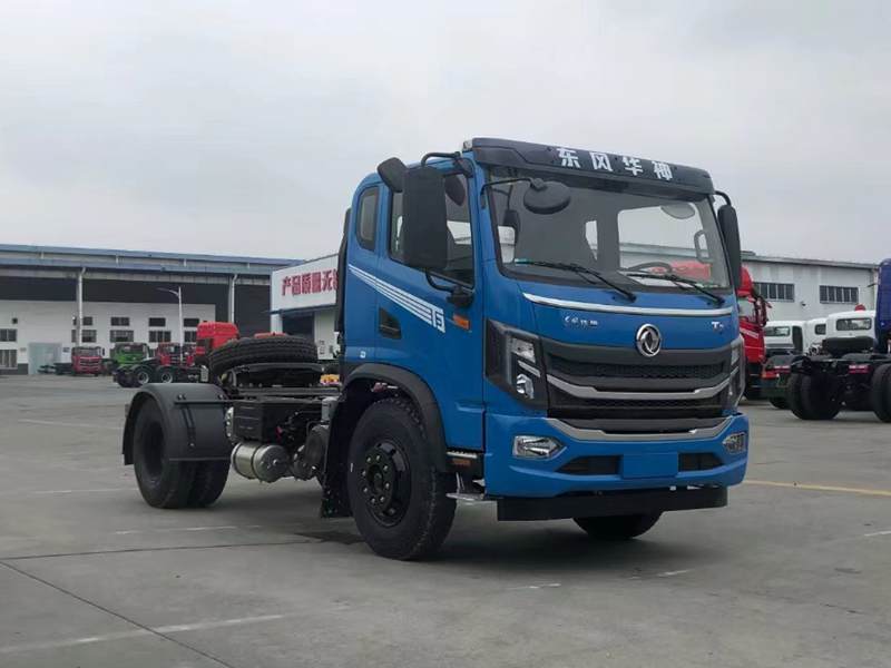 东风华神牵引教练车