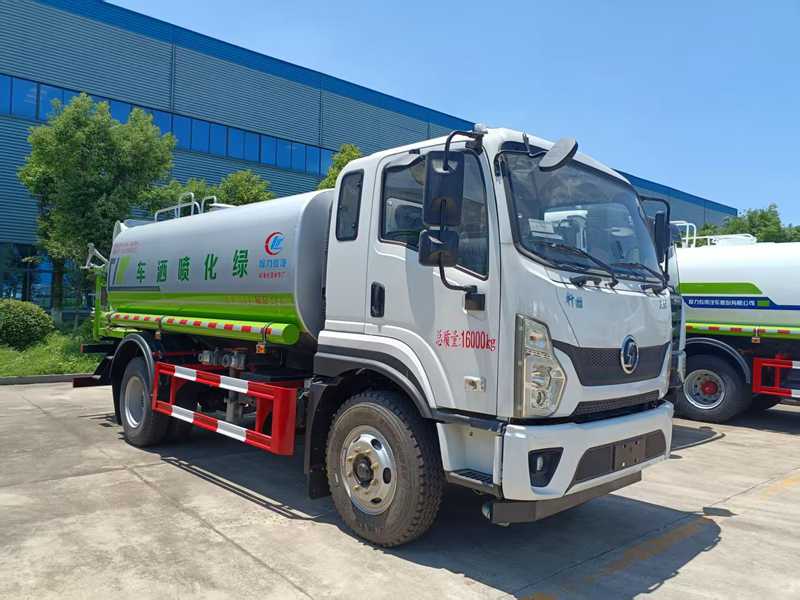 陕汽X9洒水车（12方）
