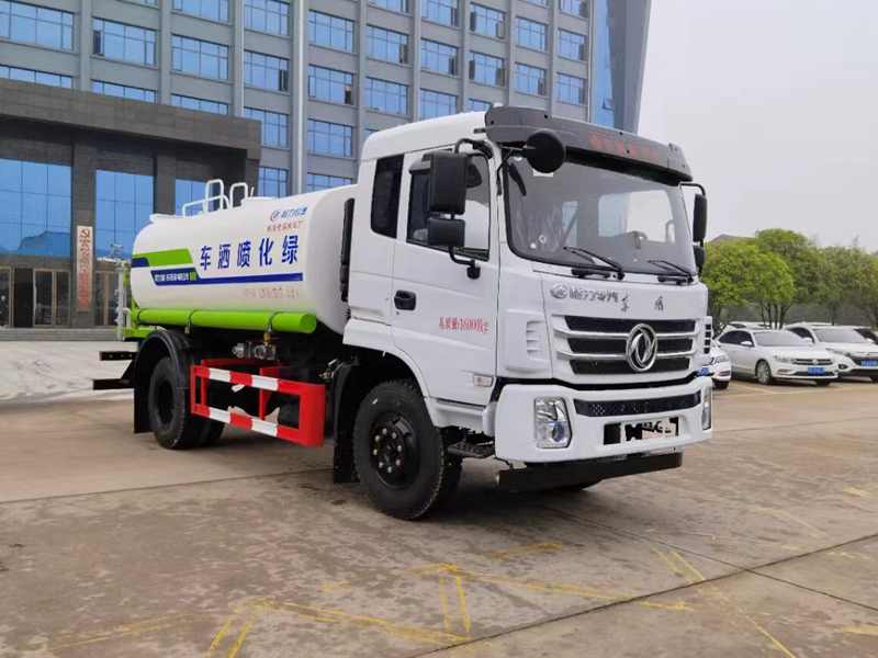 东风K6洒水车（12方）