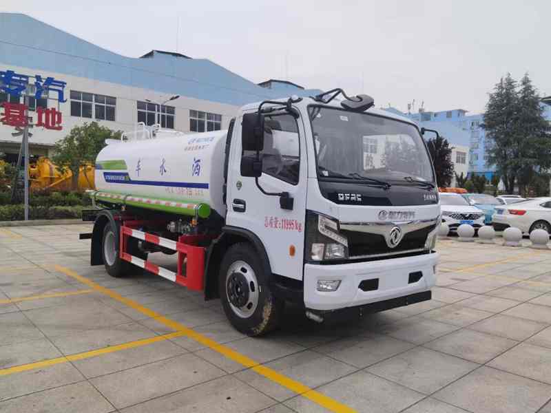 东风福瑞卡F7洒水车（9.3方）